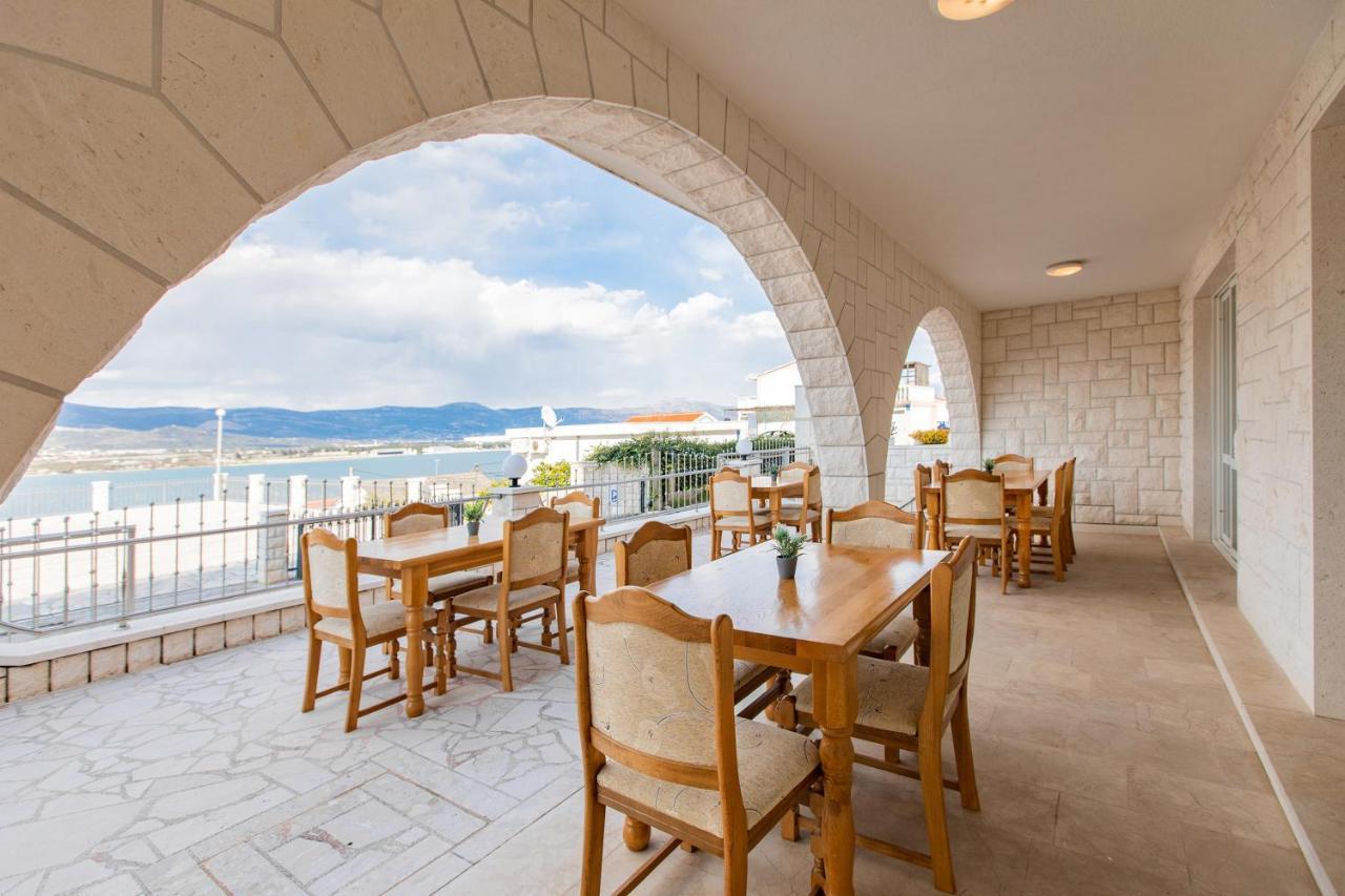 Hotel Buenavista Beach House Trogir Mastrinka Esterno foto