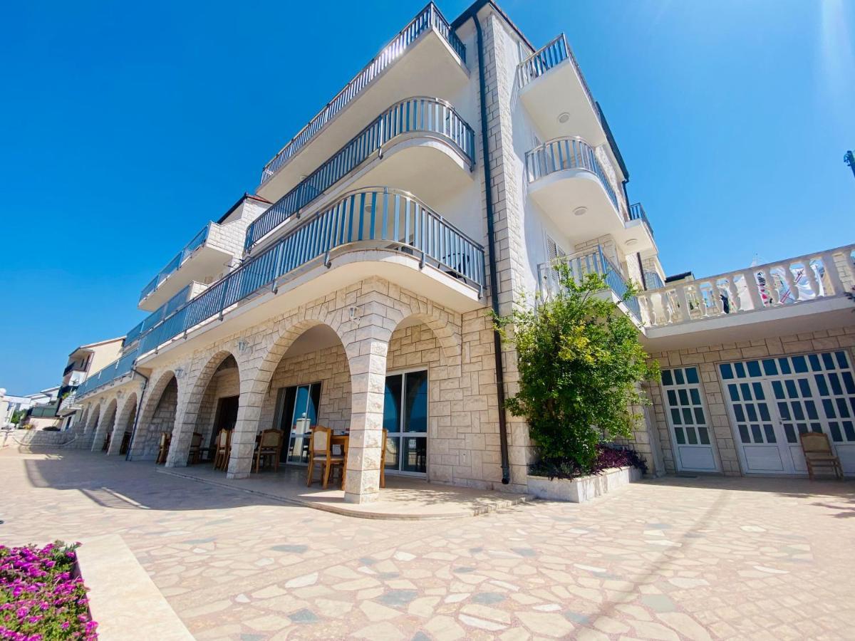 Hotel Buenavista Beach House Trogir Mastrinka Esterno foto