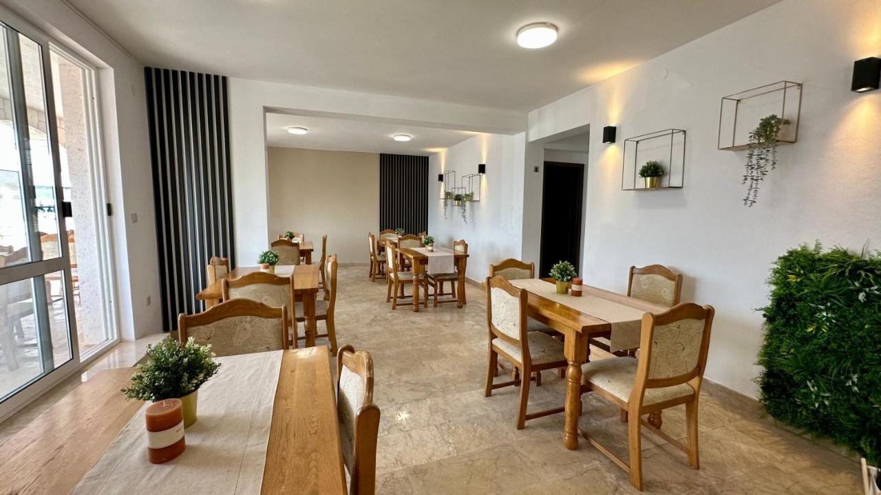 Hotel Buenavista Beach House Trogir Mastrinka Esterno foto