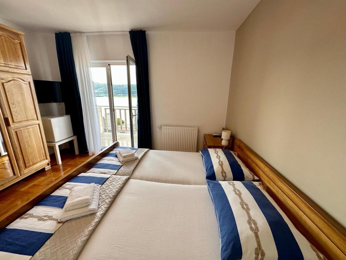 Hotel Buenavista Beach House Trogir Mastrinka Esterno foto